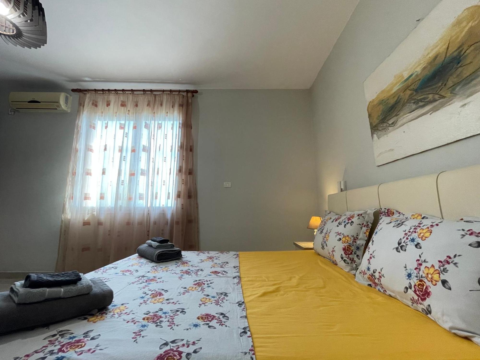Peak Apartment Sea View In Vollga Durres #3 Экстерьер фото